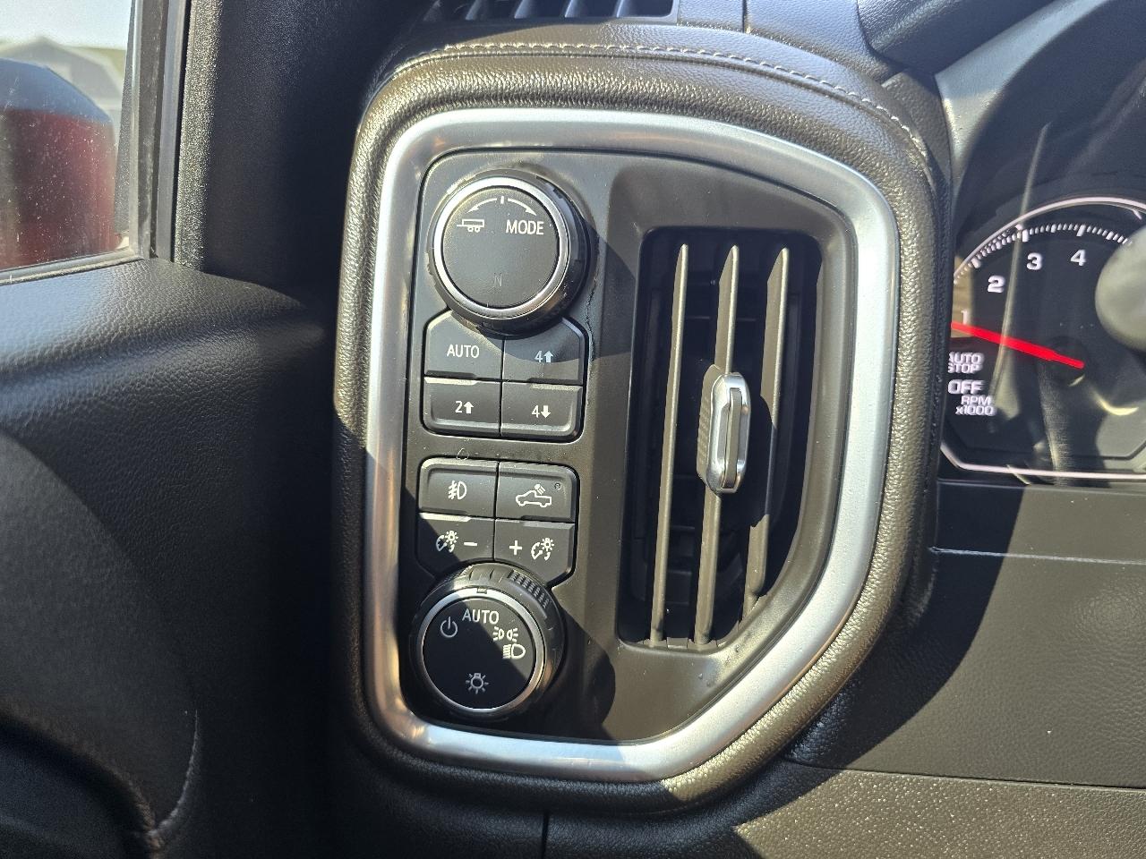 Chevrolet Silverado 1500 LT Trail Boss Crew Cab Long Box 4WD 2020