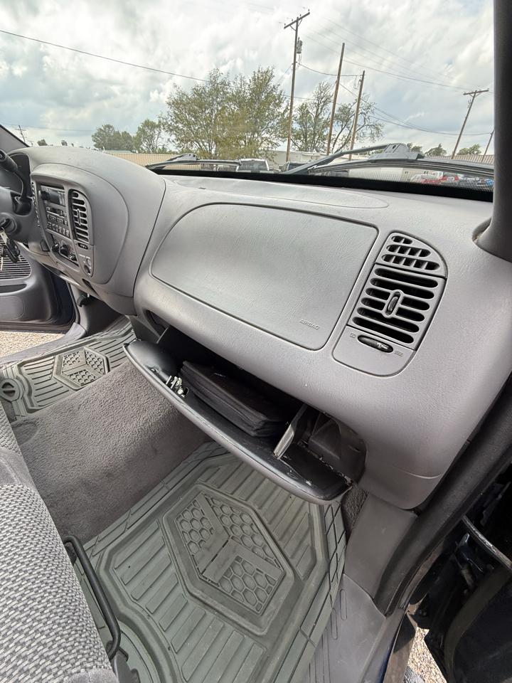 Ford F-150 XLT SuperCab Long Bed 4WD 2002