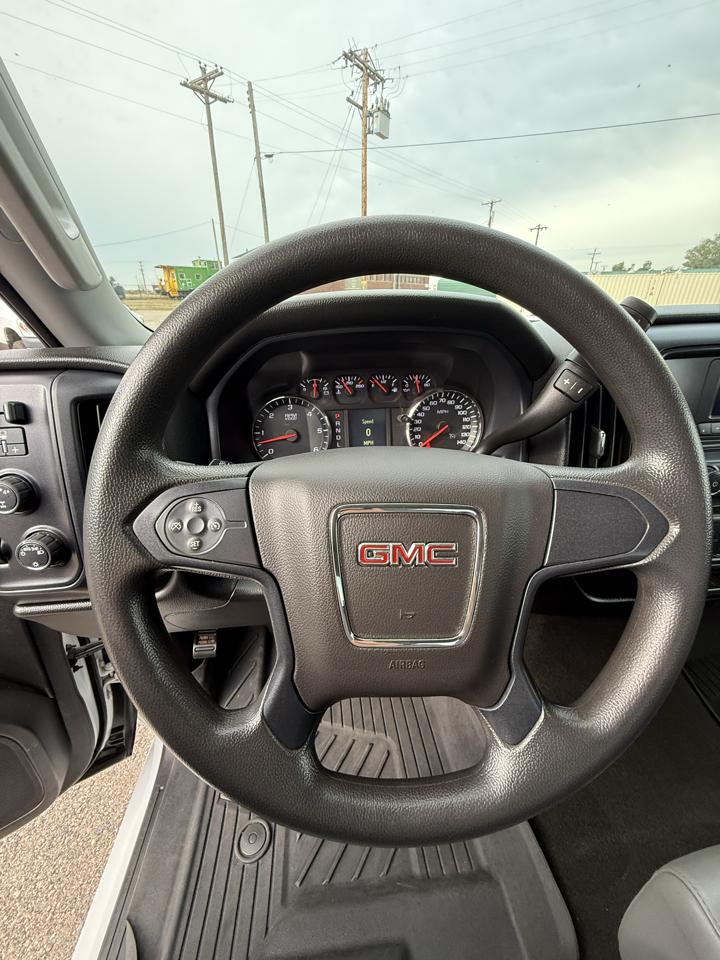 GMC Sierra 2500HD Crew Cab Short Bed 4WD 2017