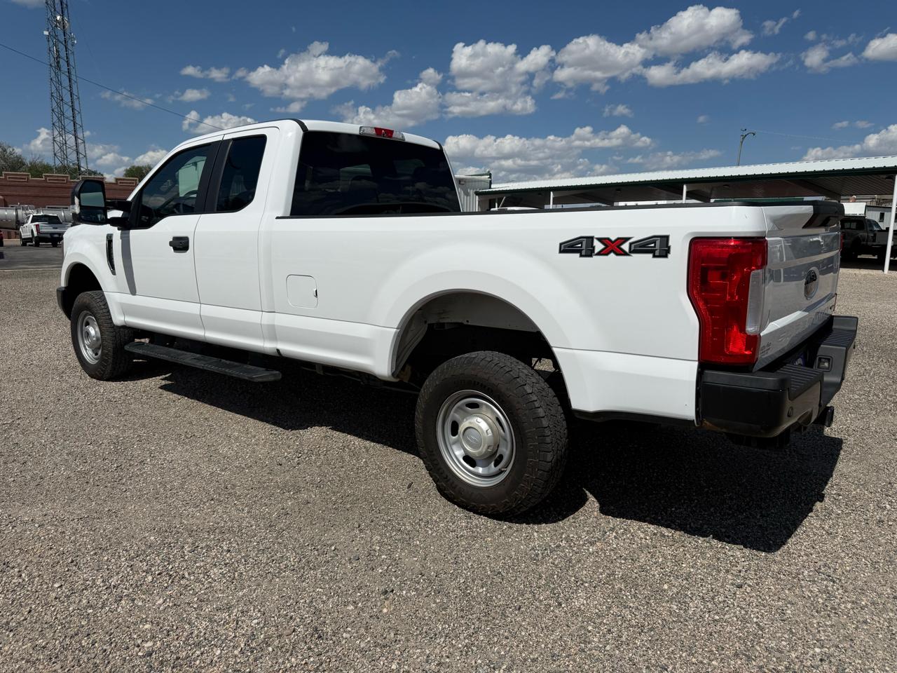 Ford F-250 SD XL SuperCab 4WD 2019