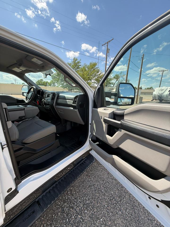 Ford F-250 SD XL SuperCab 4WD 2019