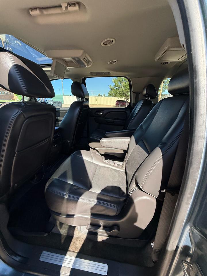 Chevrolet Suburban LTZ 1500 4WD 2010