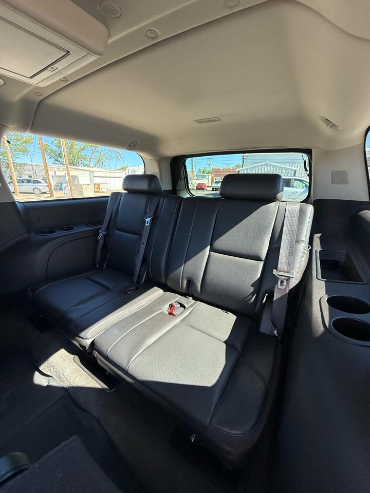 Chevrolet Suburban LTZ 1500 4WD 2010