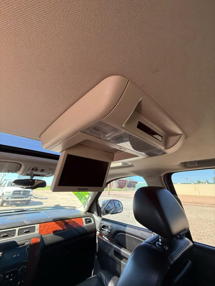 Chevrolet Suburban LTZ 1500 4WD 2010