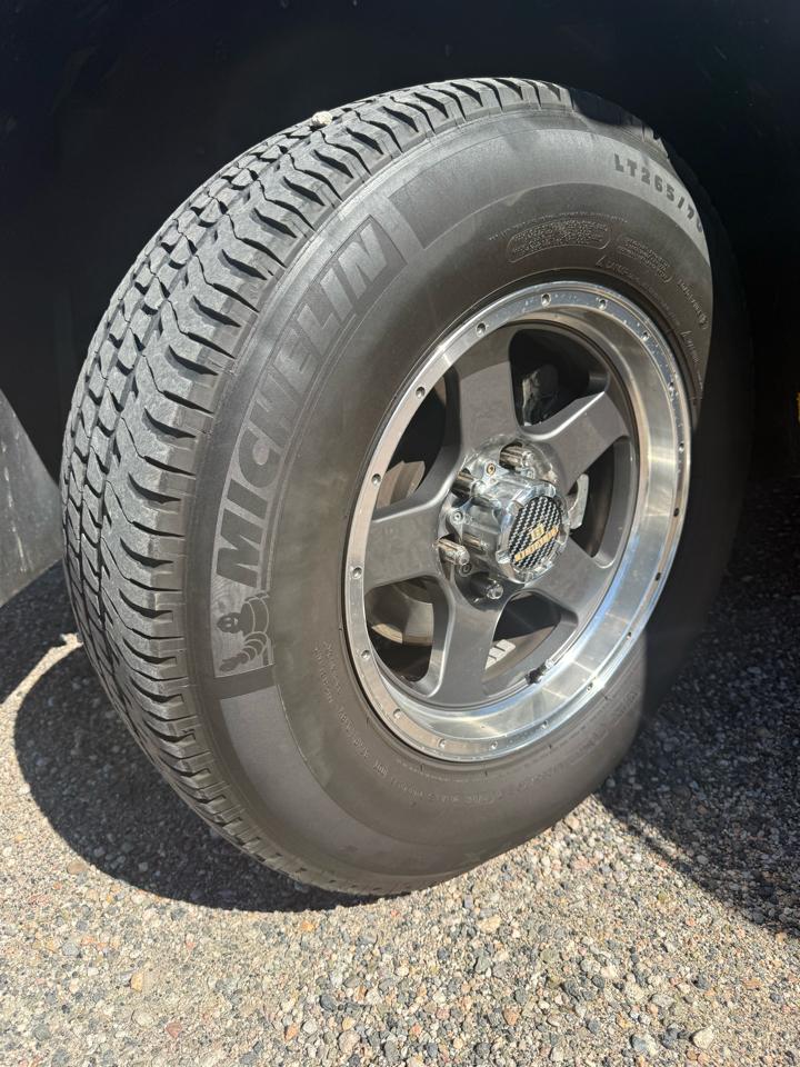 Chevrolet Suburban LTZ 1500 4WD 2010