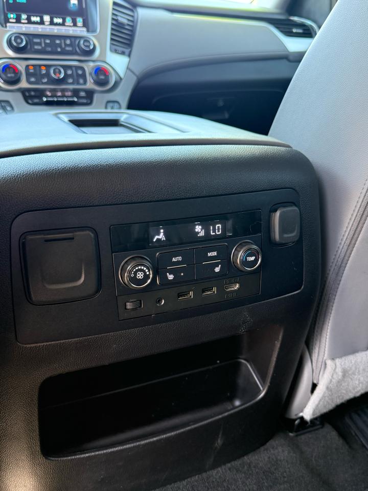 Chevrolet Suburban LT 4WD 2018