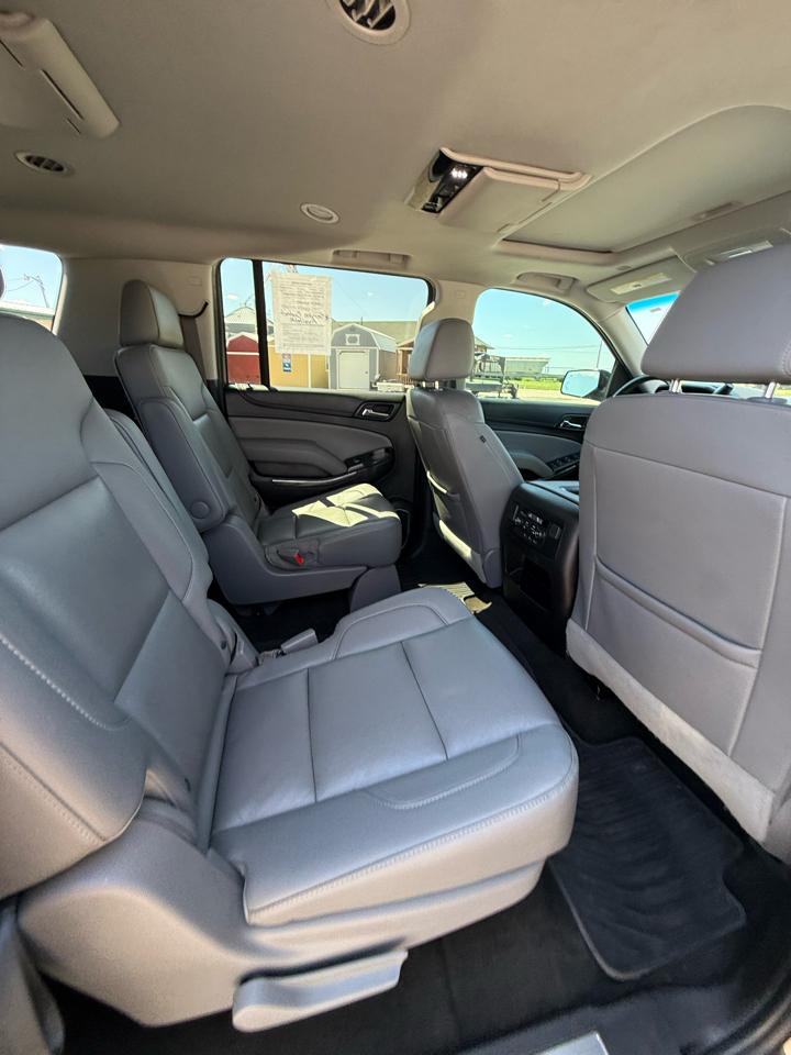 Chevrolet Suburban LT 4WD 2018
