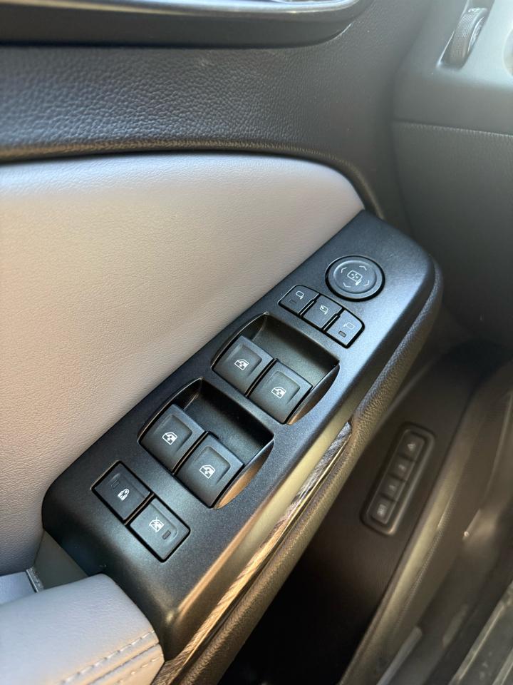 Chevrolet Suburban LT 4WD 2018