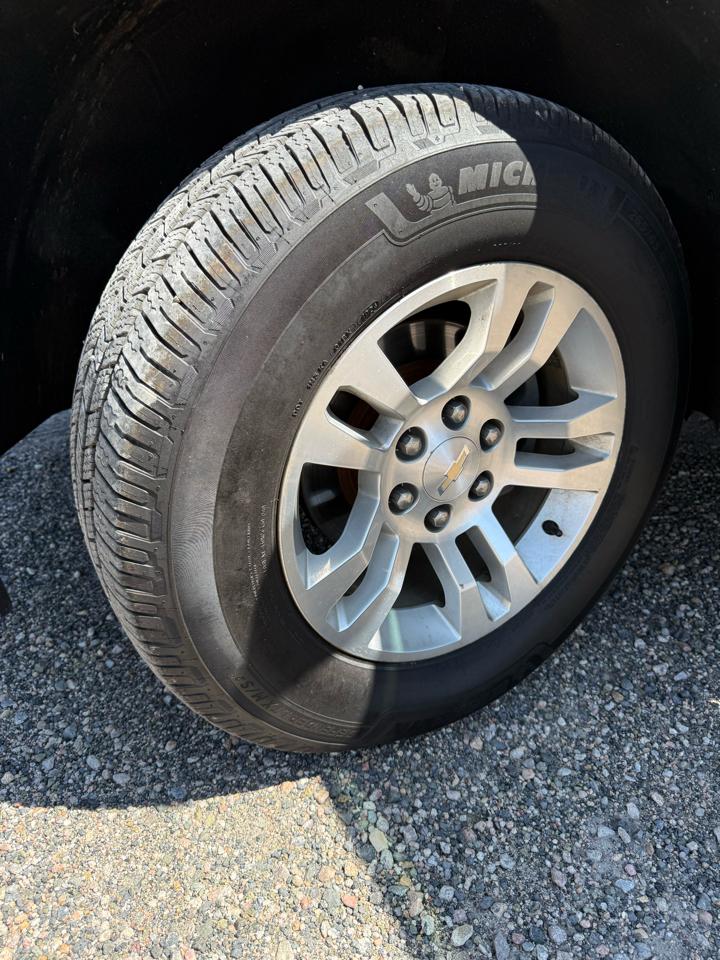 Chevrolet Suburban LT 4WD 2018