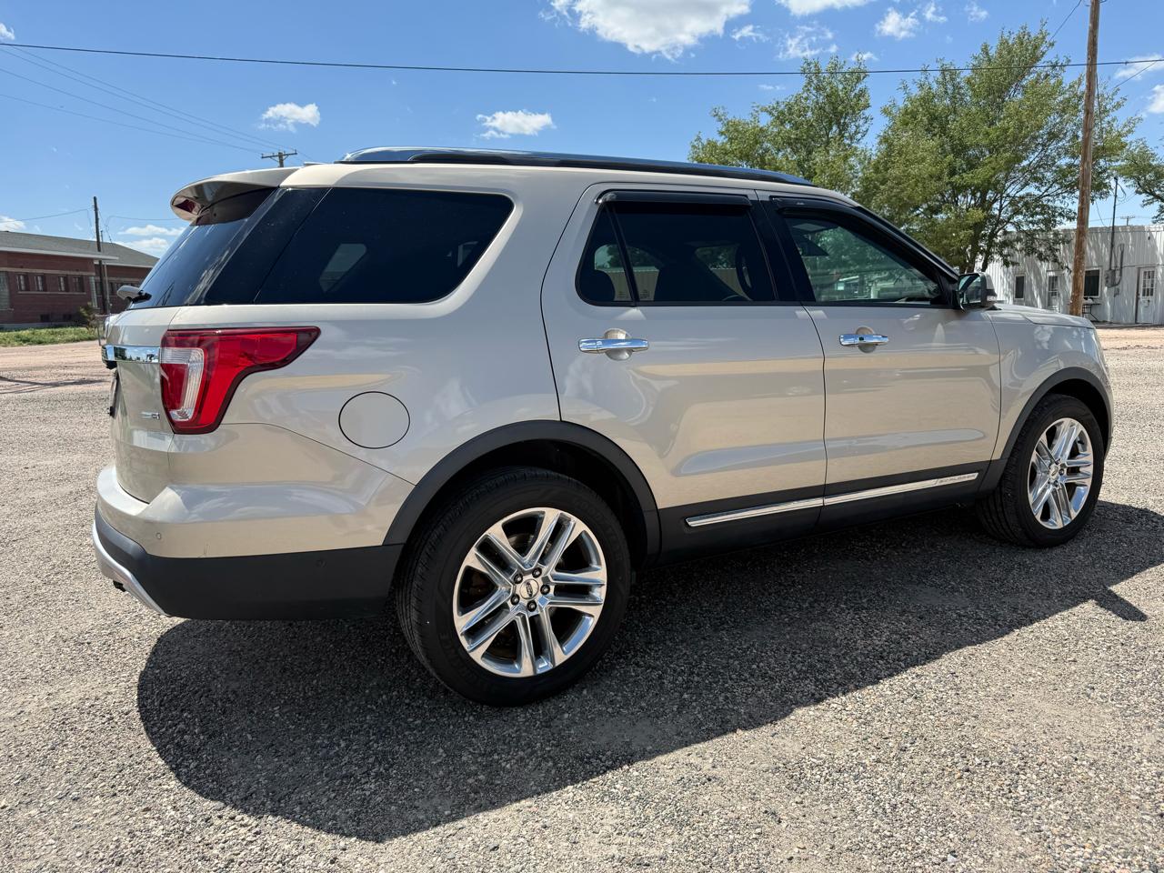 Ford Explorer Limited 4WD 2017