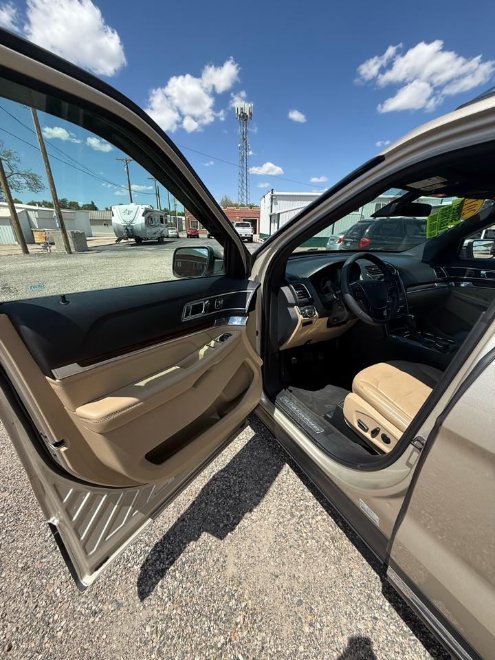 Ford Explorer Limited 4WD 2017