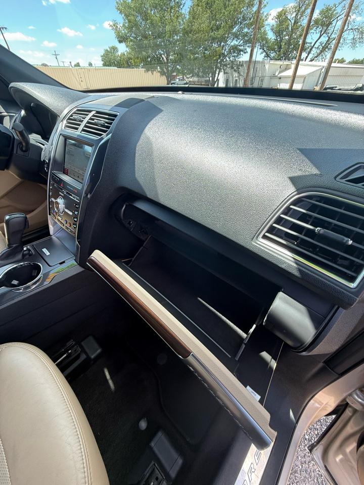 Ford Explorer Limited 4WD 2017