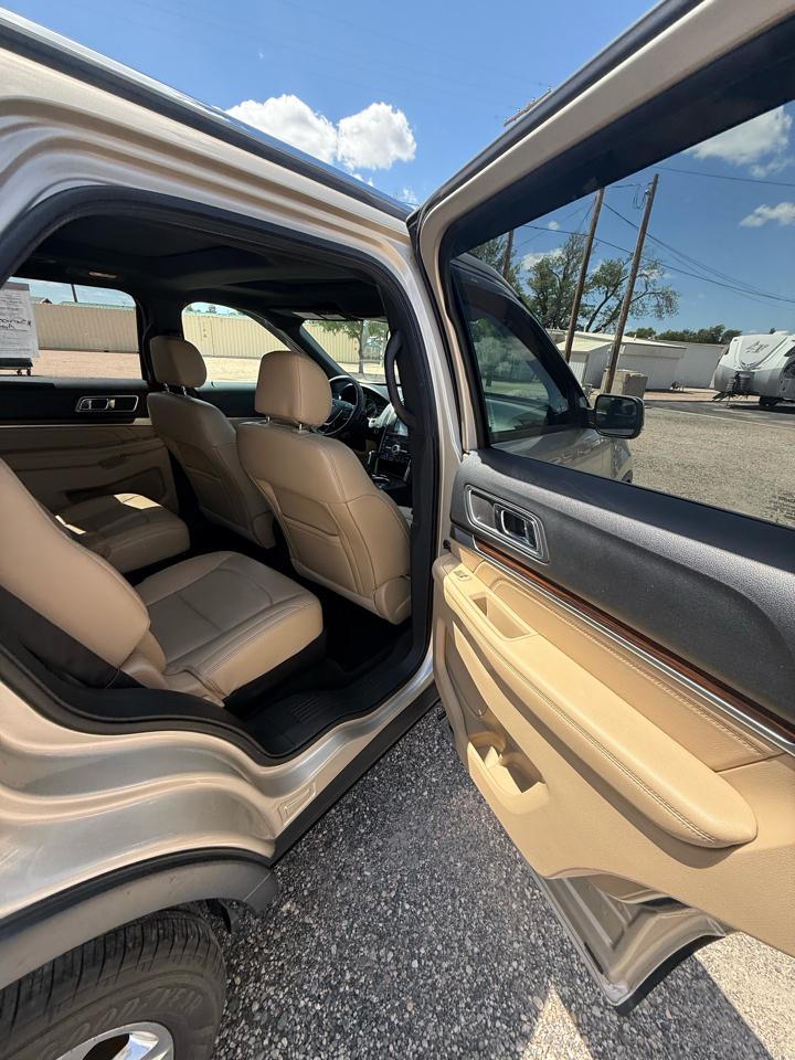 Ford Explorer Limited 4WD 2017