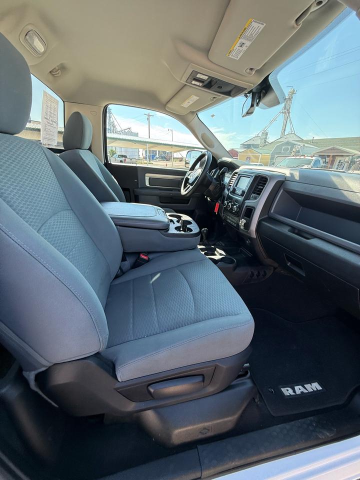 RAM 2500 Tradesman Regular Cab 4WD 2015