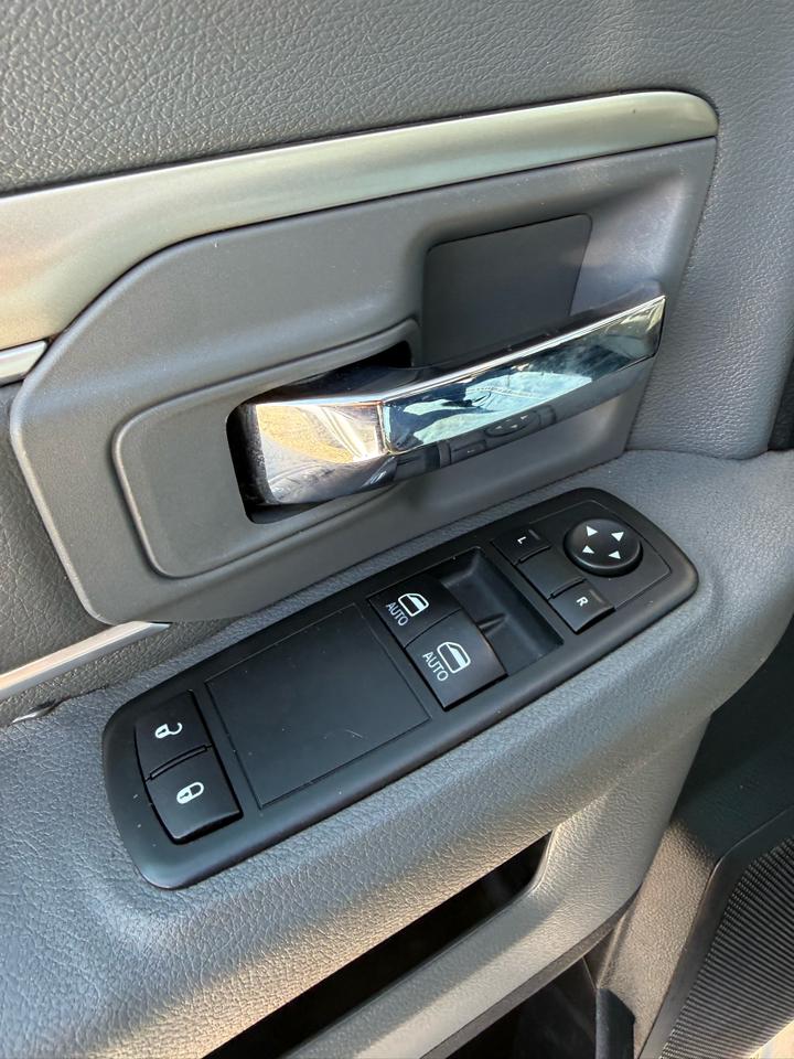 RAM 2500 Tradesman Regular Cab 4WD 2015