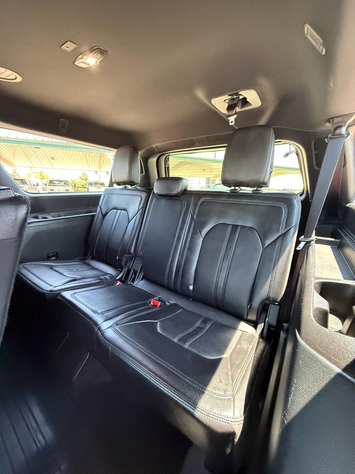 Ford Expedition MAX Limited 4WD 2021