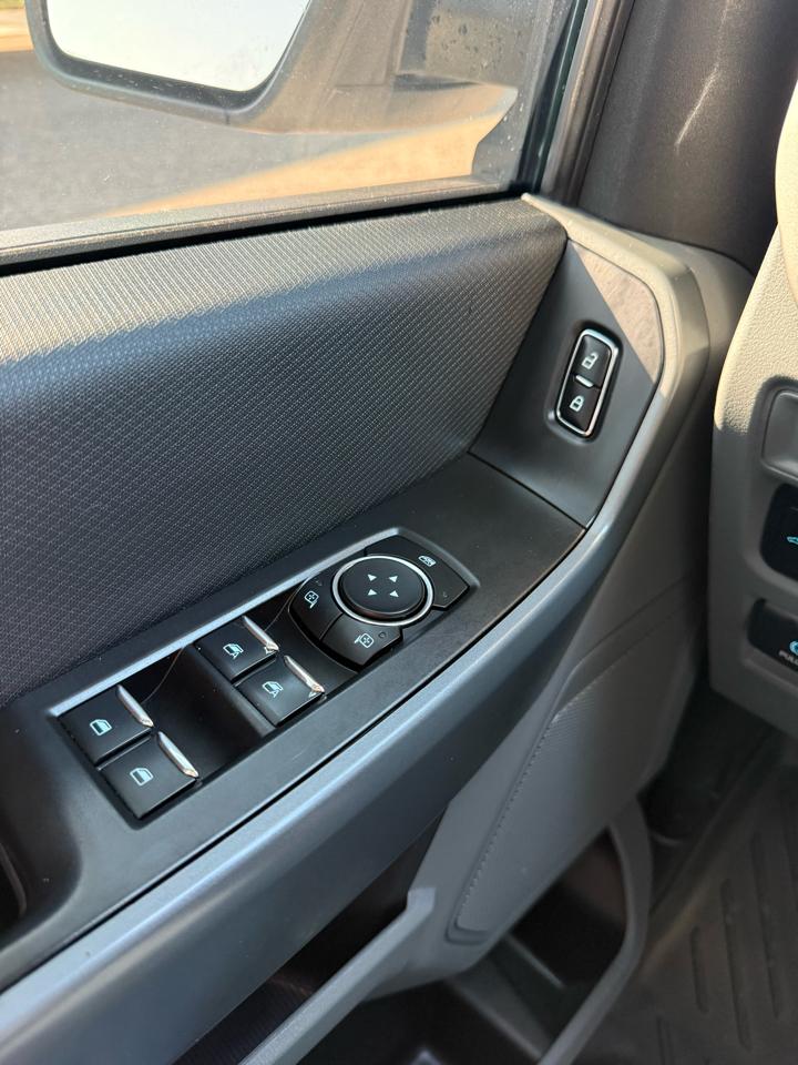 Ford F-150 XLT SuperCrew 5.5-ft. Bed 4WD 2023