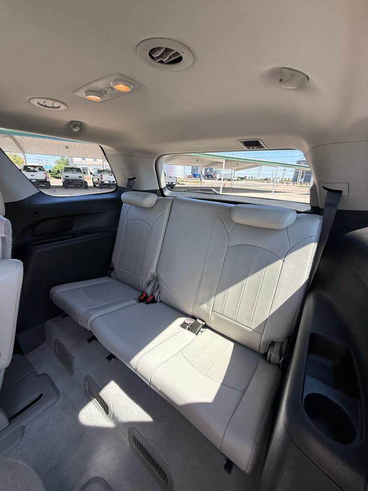 GMC Acadia Denali AWD 2012