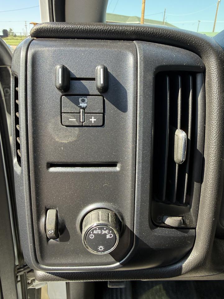 Chevrolet Silverado 2500HD Work Truck Double Cab Long Box 4WD 2017