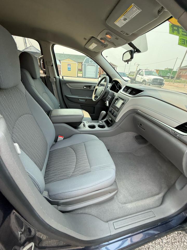 Chevrolet Traverse LS AWD 2013