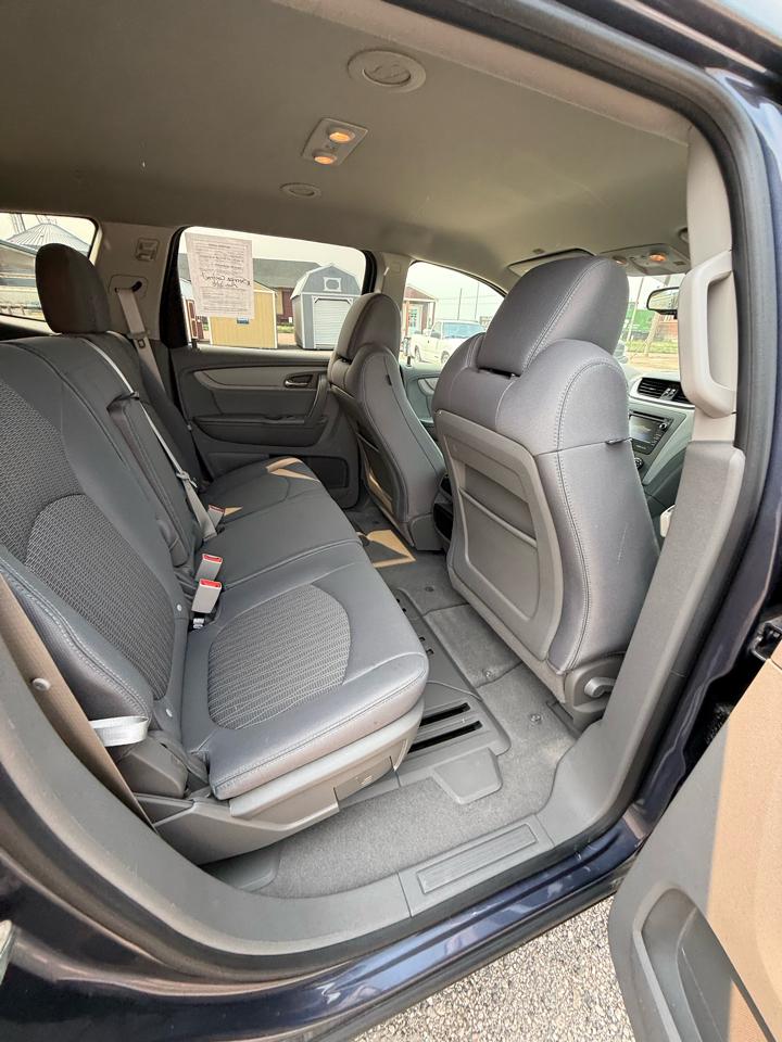 Chevrolet Traverse LS AWD 2013