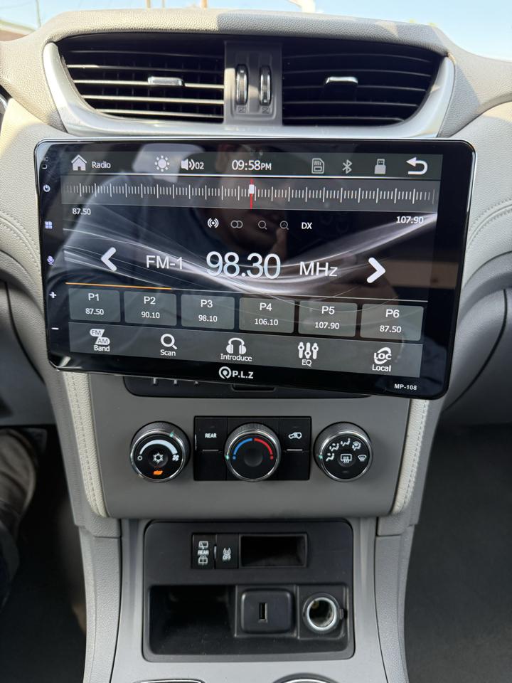 Chevrolet Traverse LS FWD w/PDC 2017