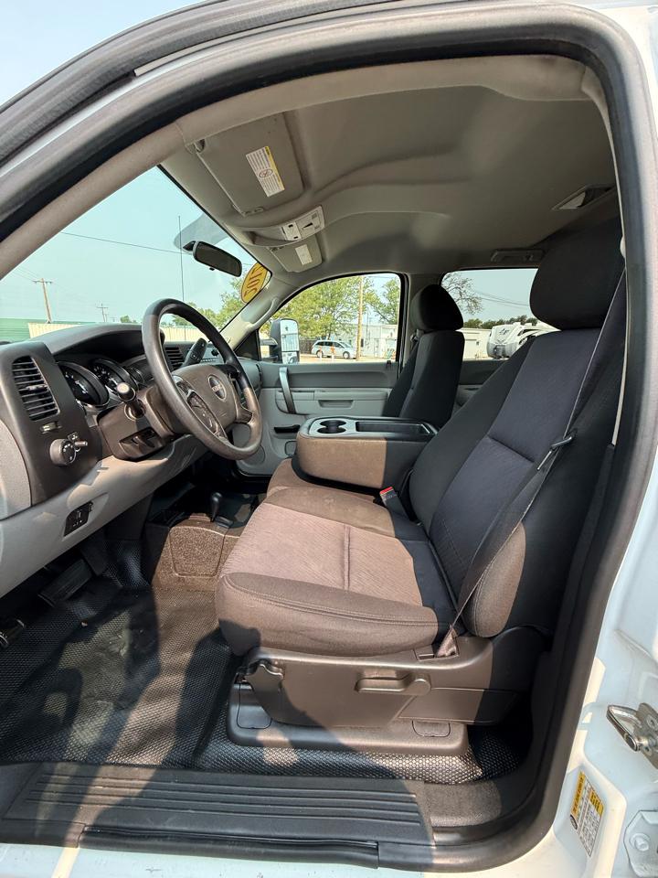 GMC Sierra 2500HD Work Truck Crew Cab 4WD 2012