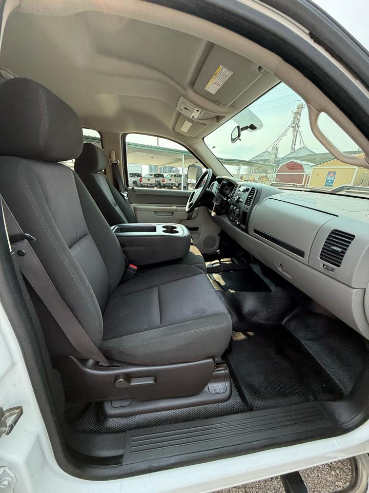 GMC Sierra 2500HD Work Truck Crew Cab 4WD 2012