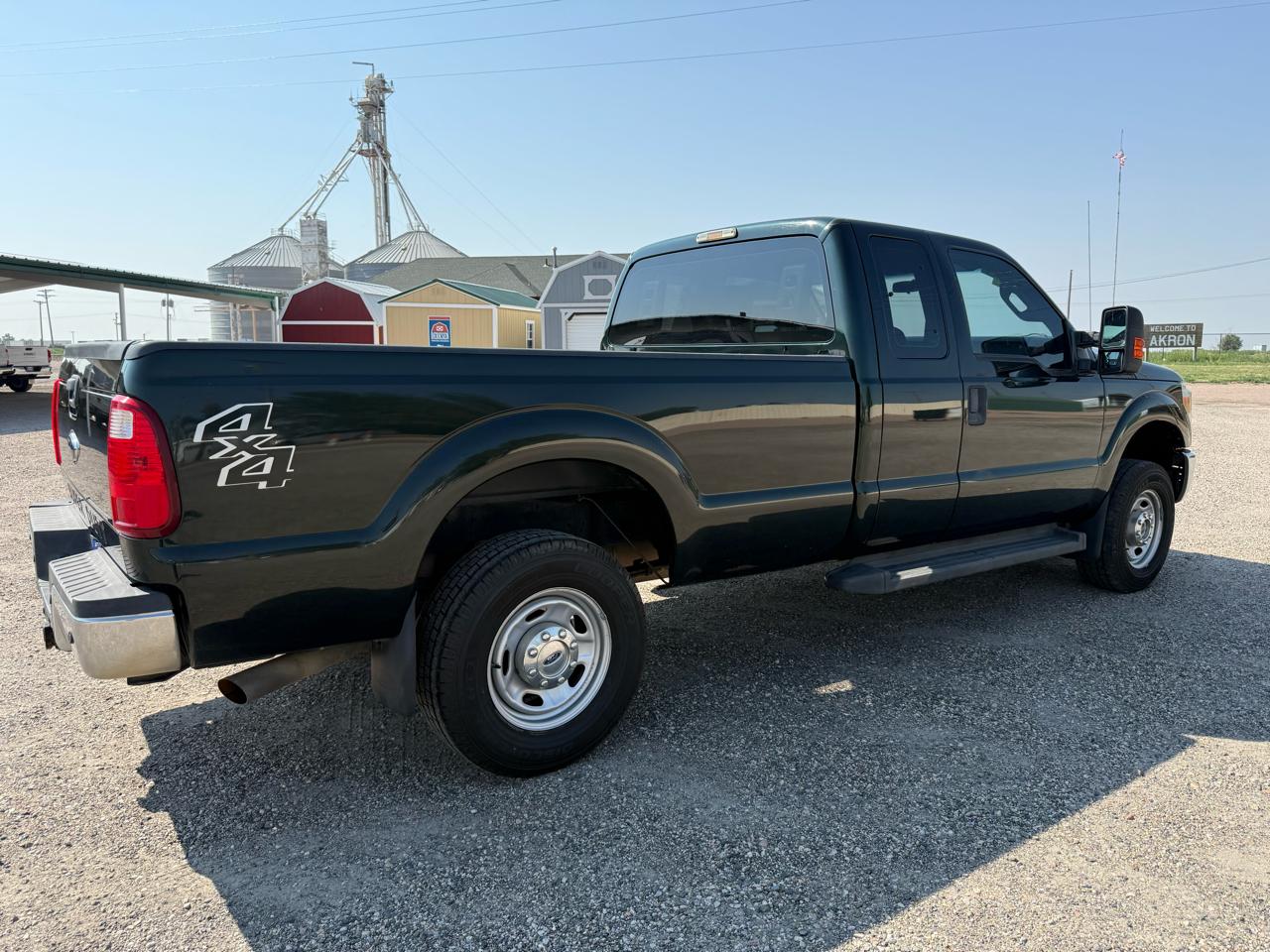Ford F-250 SD XL SuperCab 4WD 2015