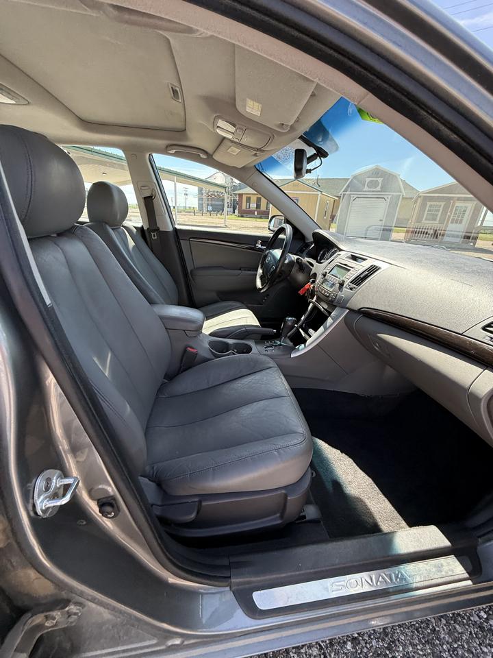 Hyundai Sonata SE V6 2009