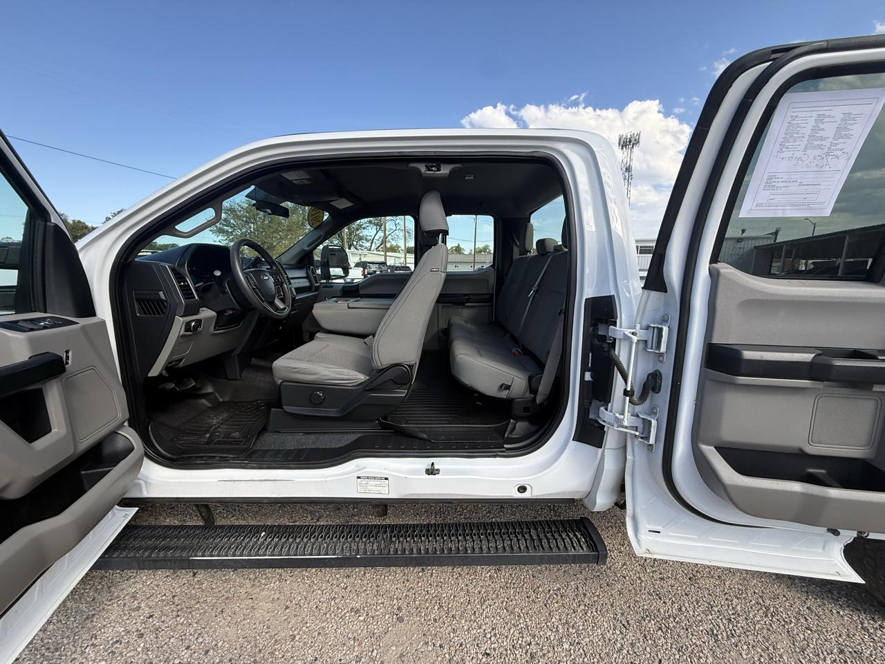 Ford F-250 SD XL SuperCab Long Bed 4WD 2019