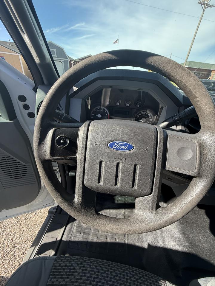Ford F-250 SD XL 4WD 2012