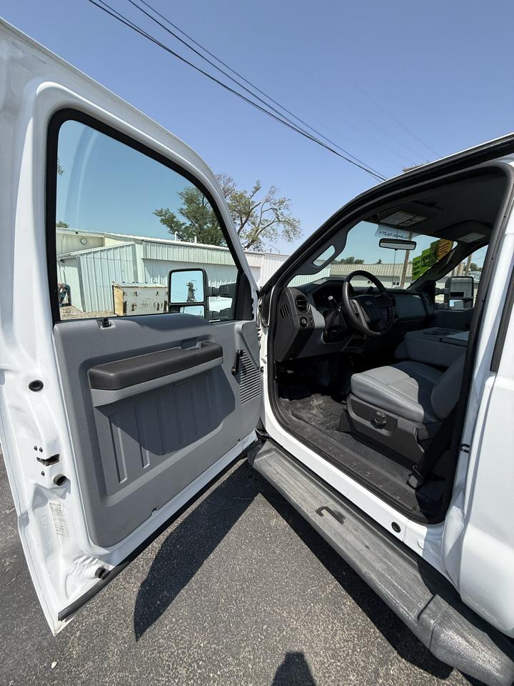 Ford F-350 SD XL 4WD 2012