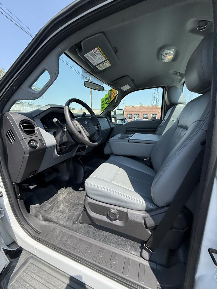 Ford F-350 SD XL 4WD 2012