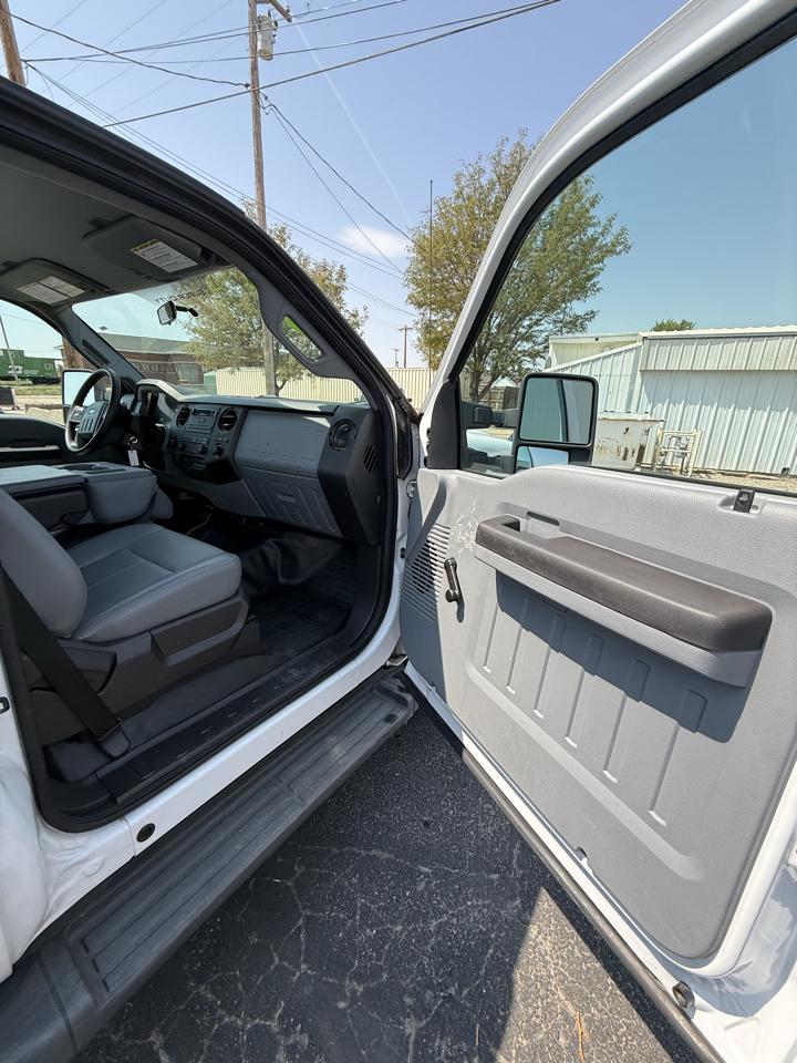 Ford F-350 SD XL 4WD 2012