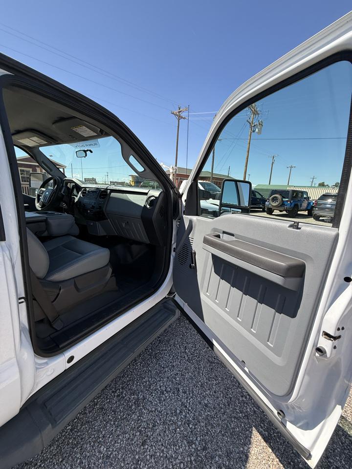 Ford F-350 SD XL 4WD 2012