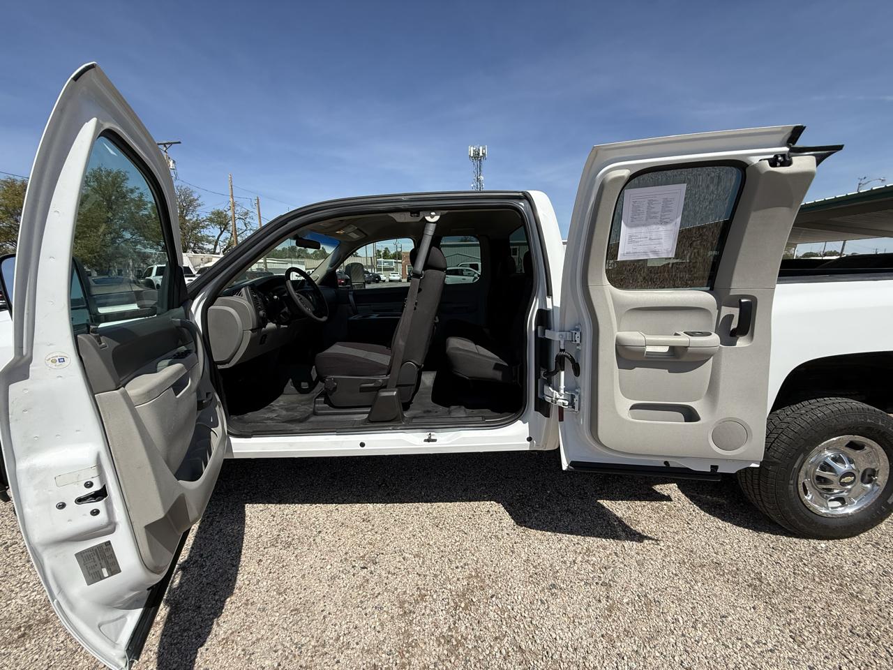 Chevrolet Silverado 2500HD Work Truck Ext. Cab 4WD 2013