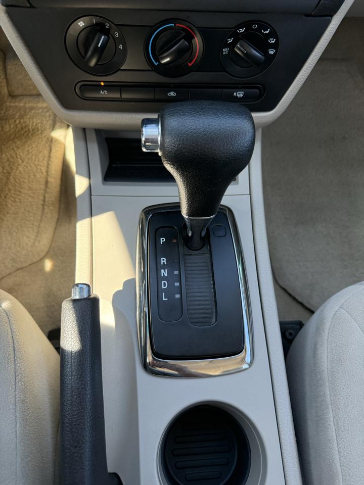 Ford Fusion S 2008