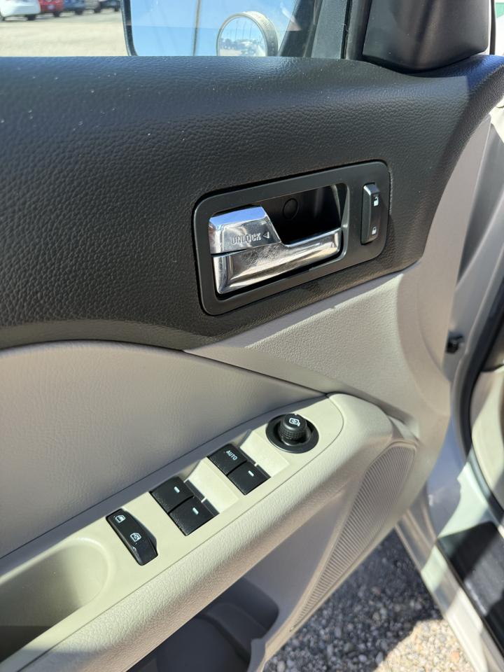 Ford Fusion S 2008