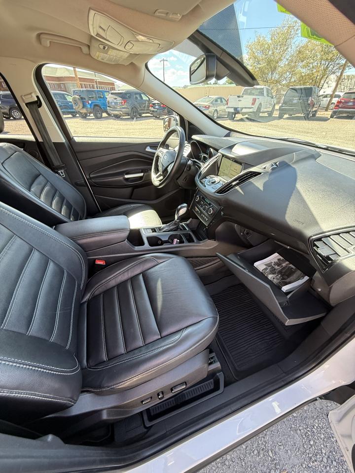 Ford Escape Titanium 4WD 2019