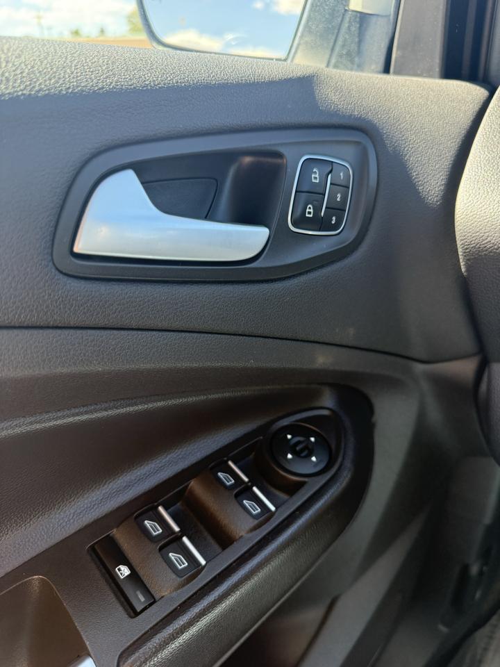 Ford Escape Titanium 4WD 2019