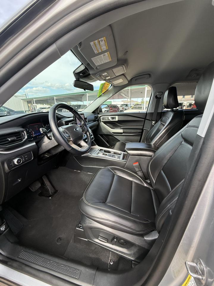 Ford Explorer XLT AWD 2022
