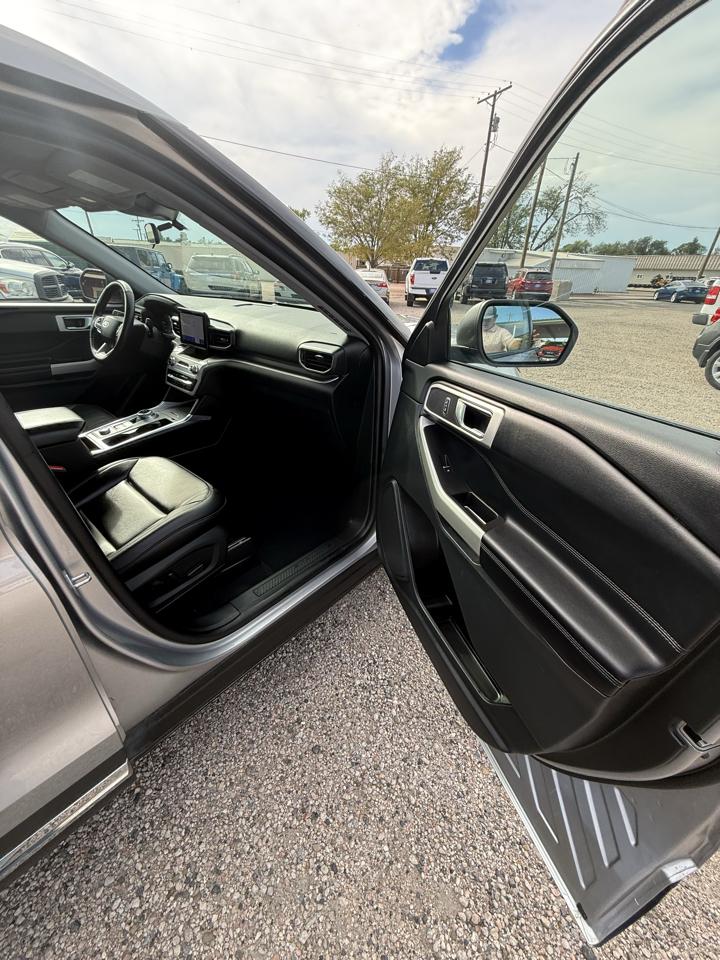 Ford Explorer XLT AWD 2022