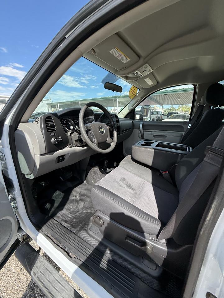 Chevrolet Silverado 3500HD Work Truck Crew Cab 4WD 2013