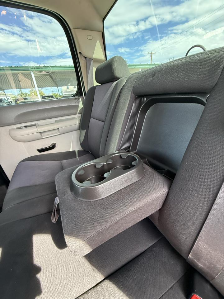 Chevrolet Silverado 3500HD Work Truck Crew Cab 4WD 2013