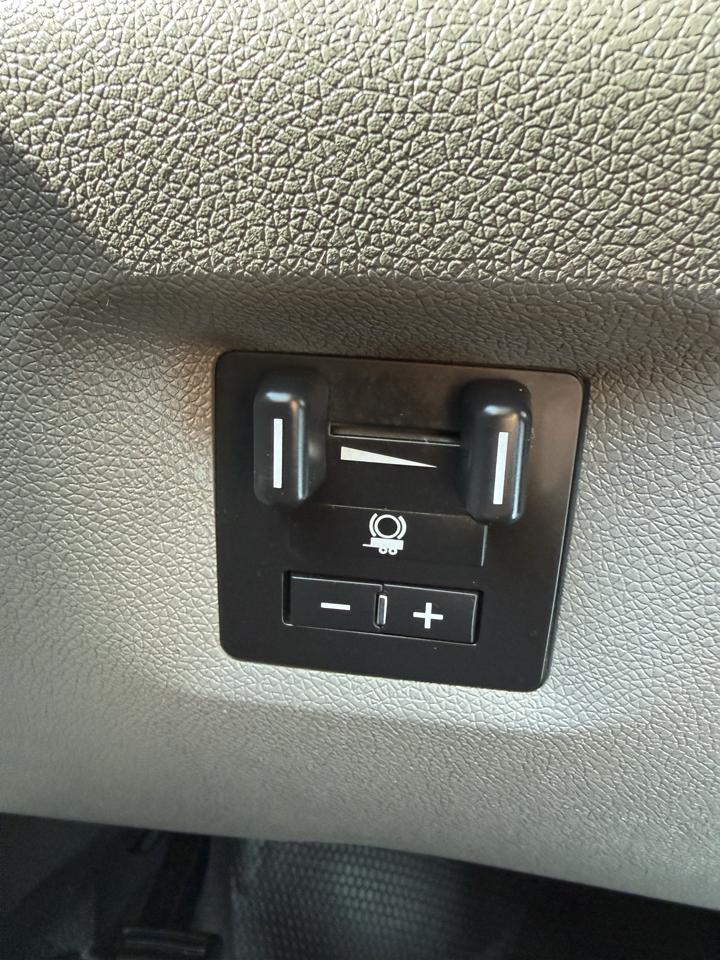 Chevrolet Silverado 3500HD Work Truck Crew Cab 4WD 2013