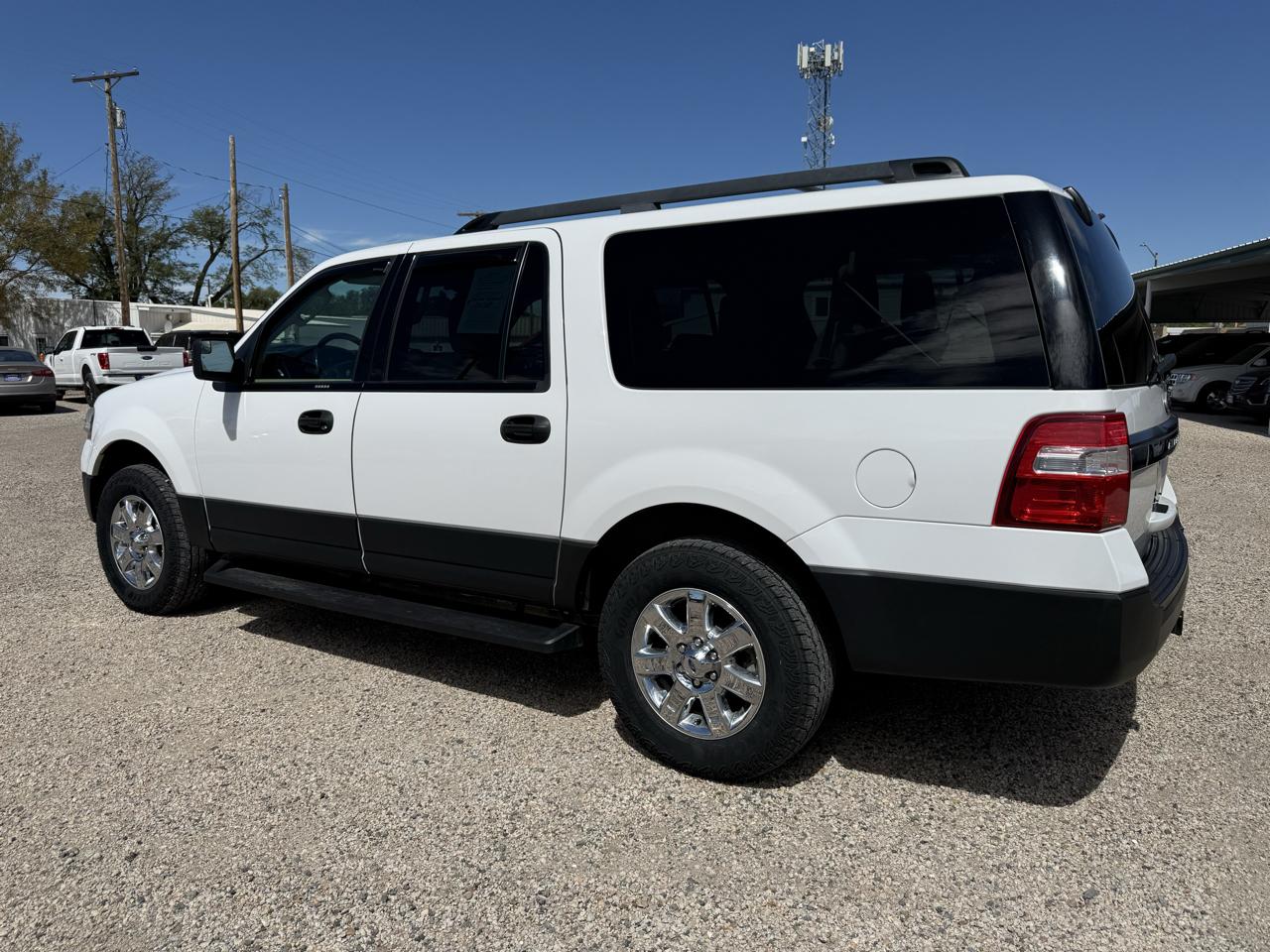 Ford Expedition EL XL 4WD 2016