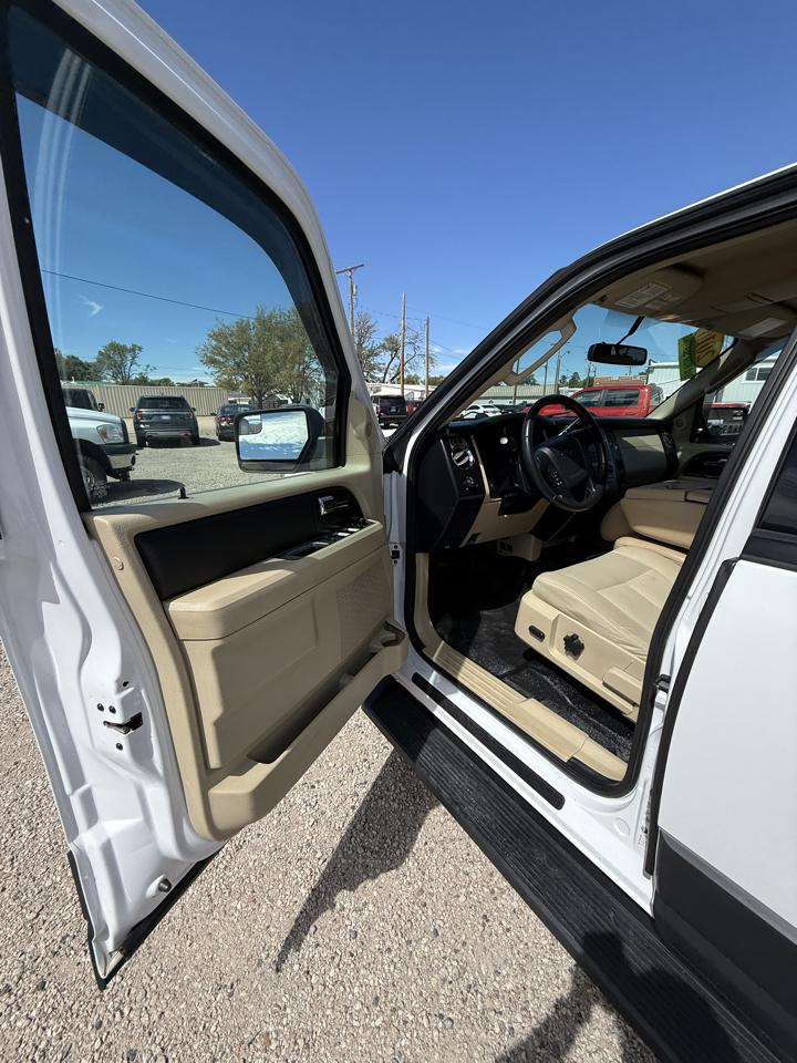 Ford Expedition EL XL 4WD 2016