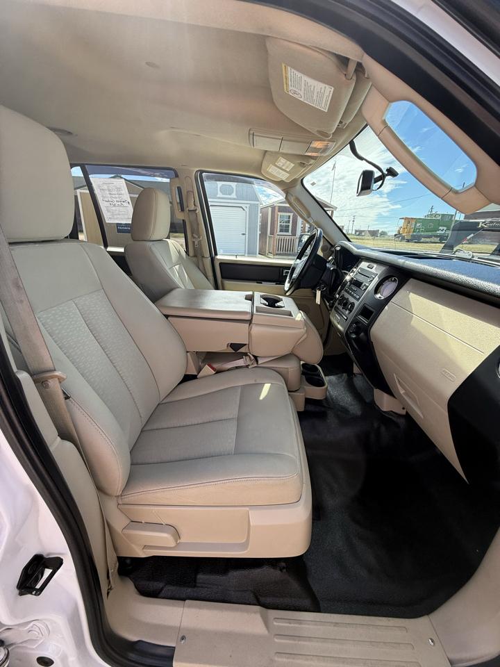 Ford Expedition EL XL 4WD 2016