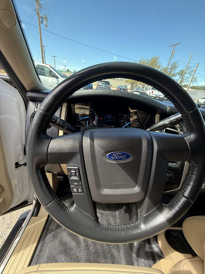 Ford Expedition EL XL 4WD 2016